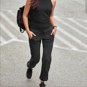 Athleta Joggers pants